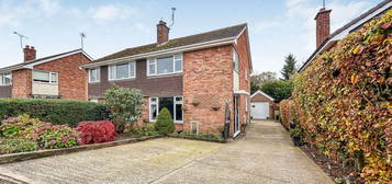 3 bed semi-detached house for sale