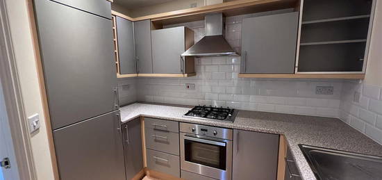 Flat to rent in Holmes Court, Merlin Road CH42