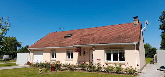 Semi plain-pied individuel - 6 chambres - Plus de 2000 m² de terrain