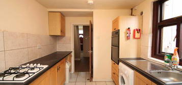 4 bedroom terraced house