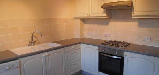 2 bed flat to rent