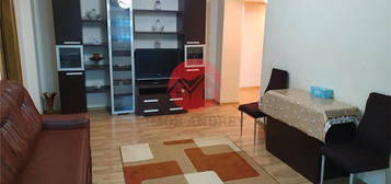 Apartament spatios de închiriat, 3 camere, Str. Victoriei, central, lâ