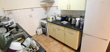 4 bedroom terraced house