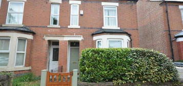 3 bedroom semi-detached house to rent