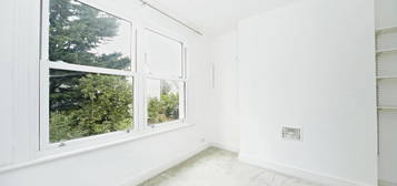 2 bed flat to rent