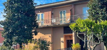 Appartamento in villa, buono stato, 240 m², Centro, Scandiano