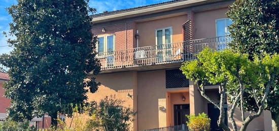 Appartamento in villa, buono stato, 240 m², Centro, Scandiano