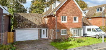 5 bed detached house for sale