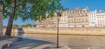 Paris 4ème - ILE DE LA CITE/QUAI AUX FLEURS - Vue Seine - 2 pi