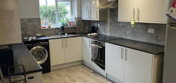 Terraced house to rent in Cardiff, Cardiff CF24