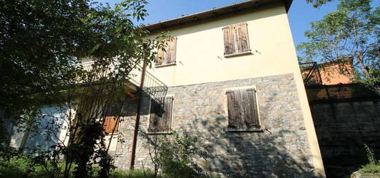 Casa indipendente in vendita in via San Prospero, 3025