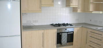 2 bed flat to rent