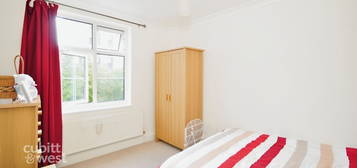 2 bed flat to rent