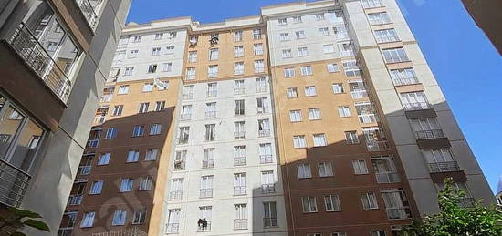 PARK ROYAL SİTESİNDE KLİMALI BOYALI TEMİZ 2+1 DAİRE