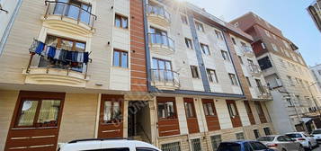 Kağıthane Harmantepe Talatpaşa Caddesinde Satılık 2+1 Daire