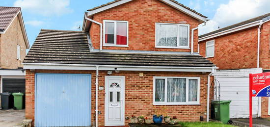 3 bed detached house for sale