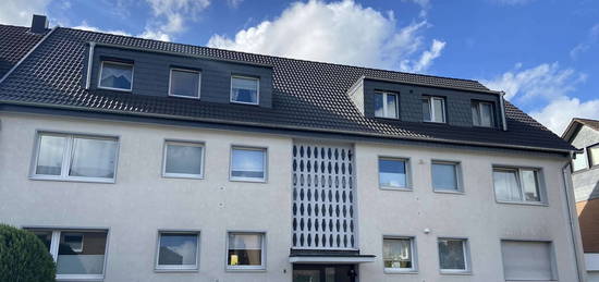 Moderne, helle 3,5-Raum-Wohnung mit EBK und Garage in Ratingen-Lintorf