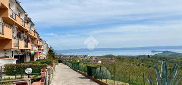 VILLA A SCHIERA A VALENTANO