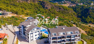 Alanya Tepe'de Deniz Manzaral Kiralk 3+1 Dubleks Daire