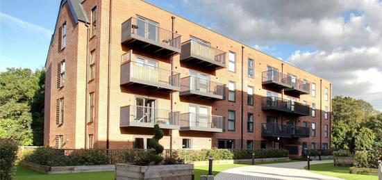 2 bed flat for sale