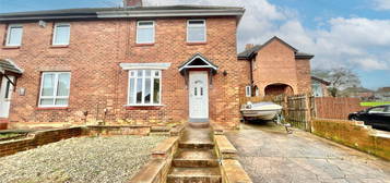 3 bed semi-detached house for sale