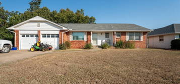 4225 NW 48th St, Oklahoma City, OK 73112