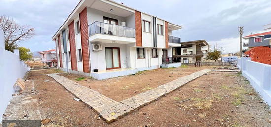 FOÇA BAĞARASI SATILIK EŞYALI DAİRE 2+1