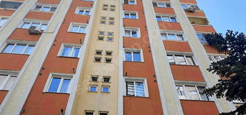 İSTANBUL BAŞAKŞEHİR 2.ETAP 84 M2 BOŞ SATILIK 2+1 DAİRE