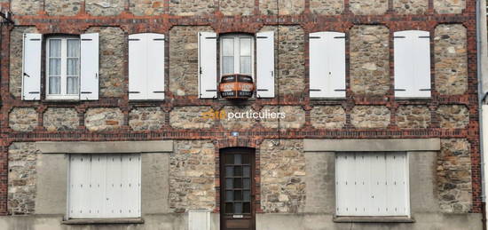 Maison 1 étage  à vendre, 8 pièces, 5 chambres, 141 m²