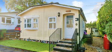 Mobile/park home for sale in Bishopstoke Lane, Brambridge, Eastleigh SO50