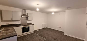 Terraced house to rent in Blackburn Street, Manchester M26