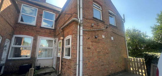 2 bedroom terraced house