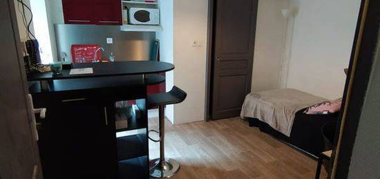 Studio meublé centre ville 16m²