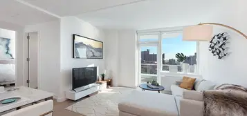 1 Ocean Dr Unit W19J, Brooklyn, NY 11224