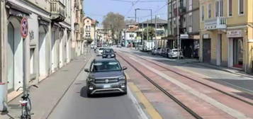 Rif: 720 - singola comoda al tram