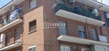 Piso en venta en Valdeacederas