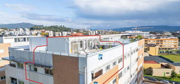 Apartamento T3 cobertura DUPLEX, c/ terraço privativo em Barbudo, Vila