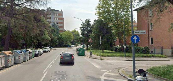 Trilocale con balcone e posto auto