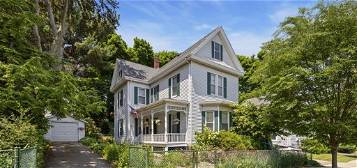 75 Lincoln Ave, Saugus, MA 01906