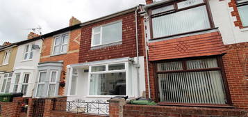 Terraced house to rent in Maurice Road, Southsea PO4