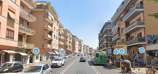 Cornelia boccea bilocale con balcone e posto auto