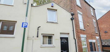 4 bedroom terraced house