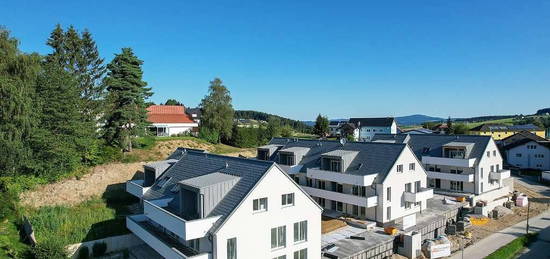 Großzügige 4-Zimmer-Wohnung mit Südbalkon und 2 Tiefgaragenplätzen in Hellmonsödt