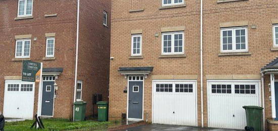 3 bedroom semi-detached house