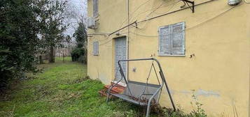 casa singola con giardino e oliveto