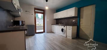 Maison de village 3 étages  à vendre, 6 pièces, 5 chambres, 220 m²