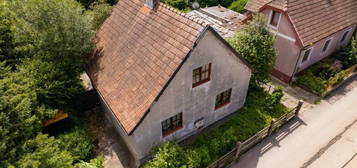 Sanierungsbedürftiges Haus sucht neuen Besitzer