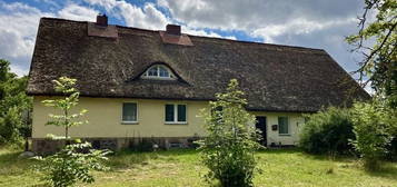 Reetgedecktes Landhaus sucht Naturliebhaber