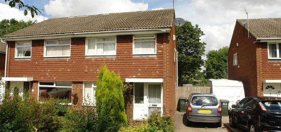 3 bedroom semi-detached house to rent