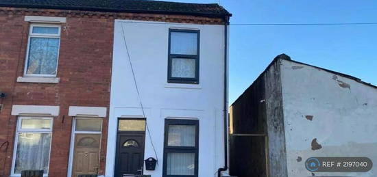 2 bedroom terraced house